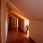 Casona Rural Los Trobos Otel *