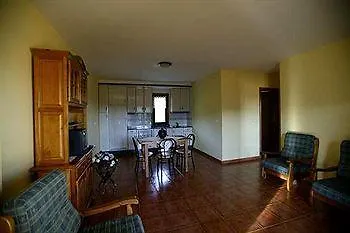 Casona Rural Los Trobos Otel Villar de Otero