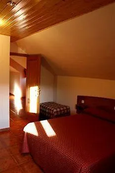 Casona Rural Los Trobos * Villar de Otero